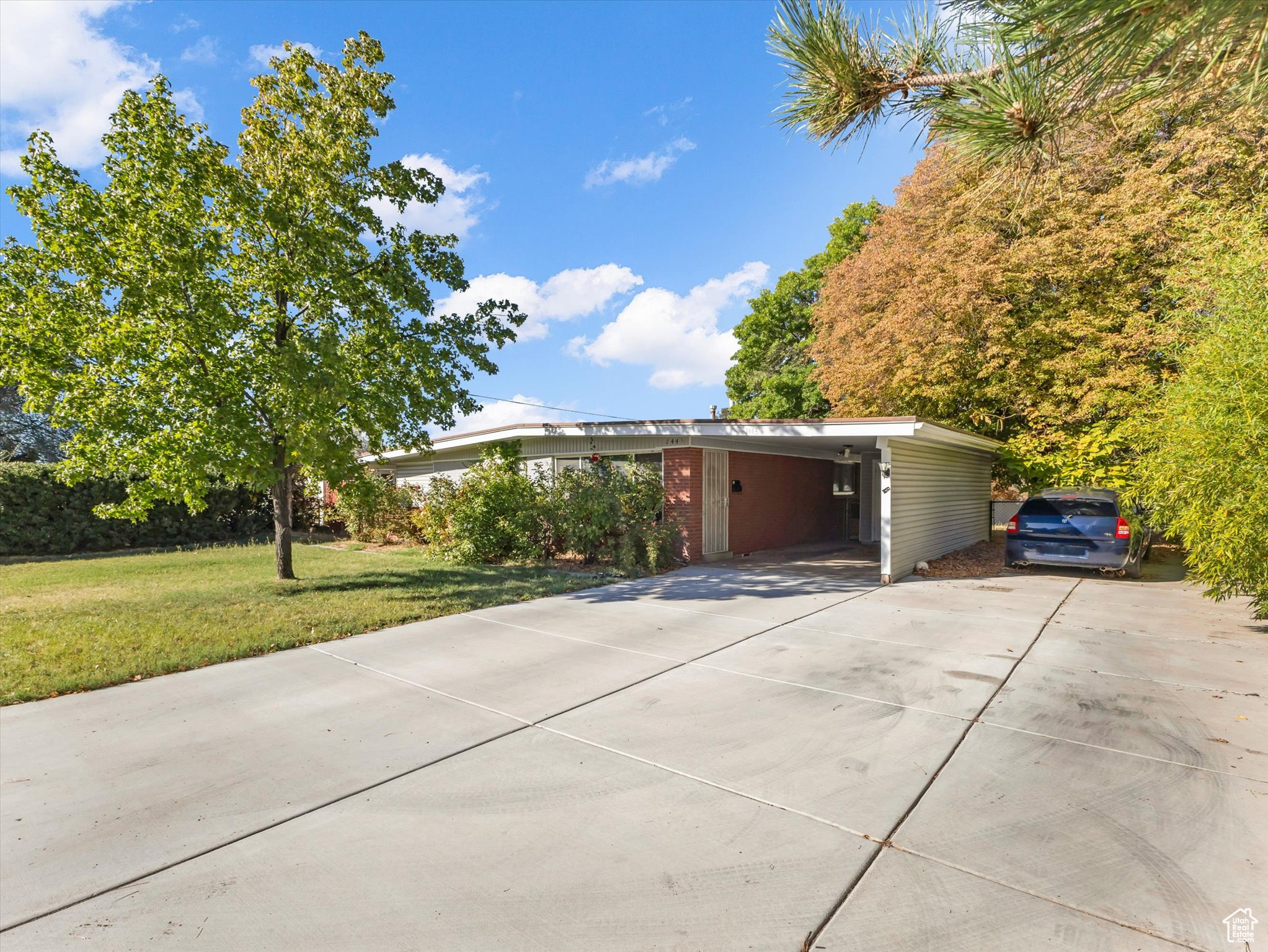 SUBURBAN HEIGHTS - Residential