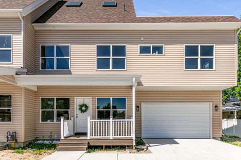 Photo of 734 E BOGART CT #108, Cottonwood Heights, UT 84047 (MLS # 2102832)