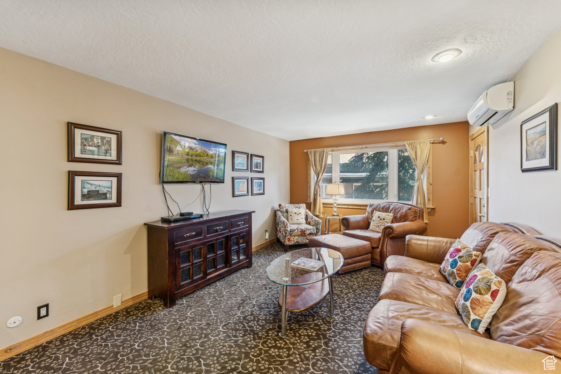 TREASURE MOUNTAIN INN - Residential
