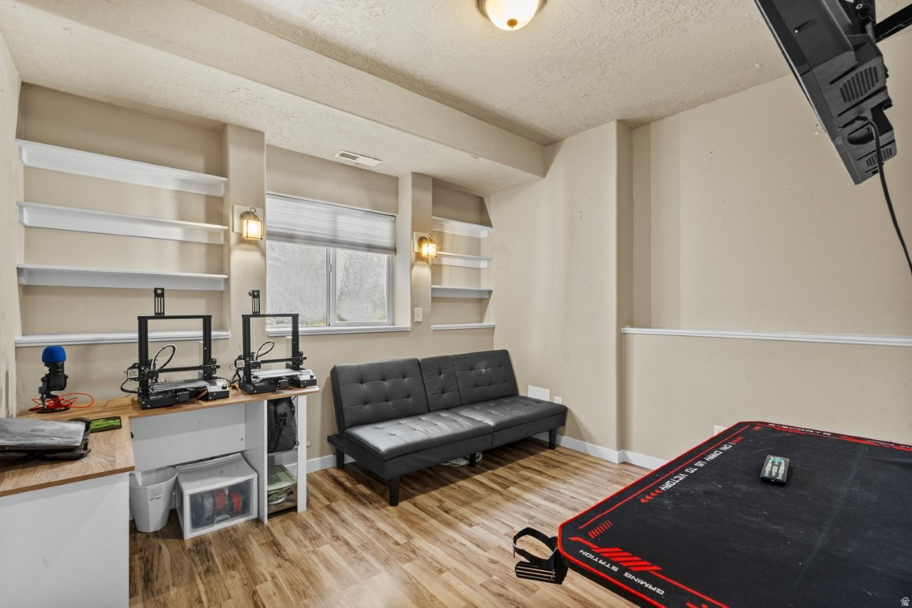 COLE ESTATES SUBDIVISION - Residential