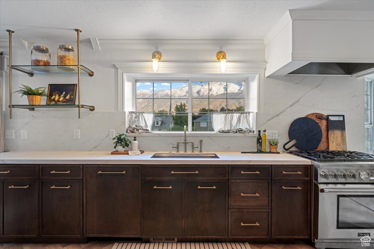 ALPINE VILLAGE - Residential