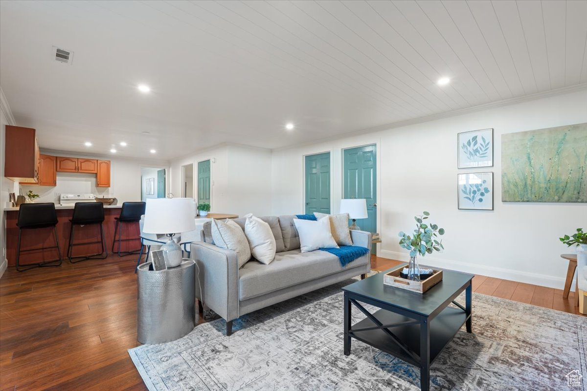 ALPINE VILLAGE - Residential