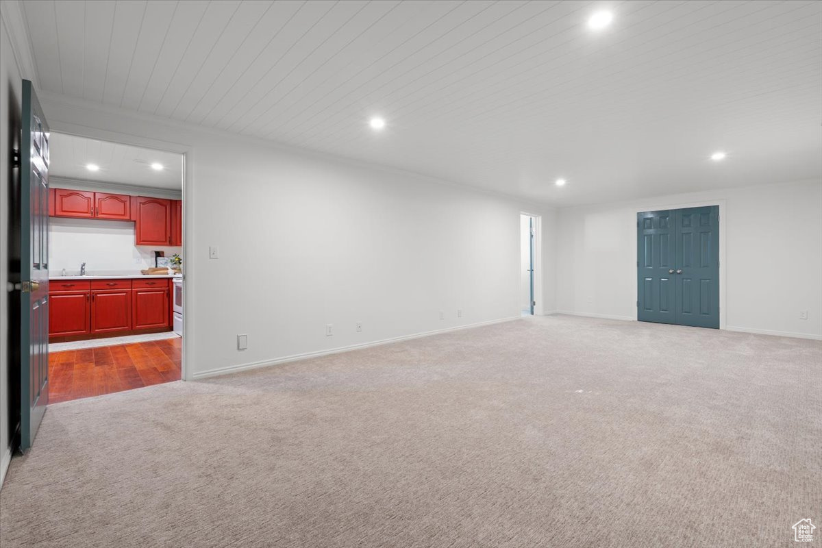 ALPINE VILLAGE - Residential