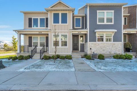 Photo of 2070 N 3930 W, Lehi, UT 84043 (MLS # 2151929)