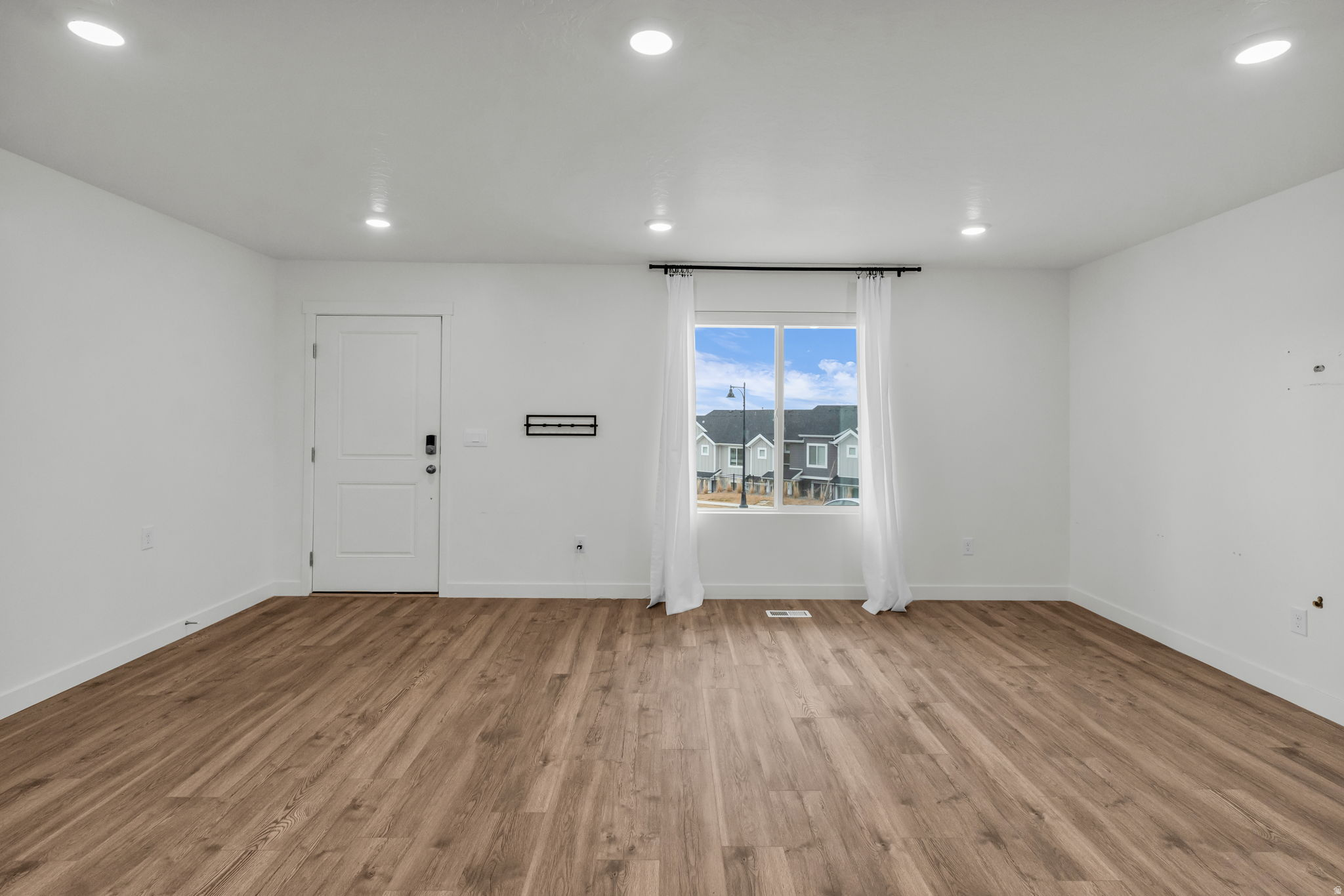 LITTLE VALLEY GATEWA - Residential