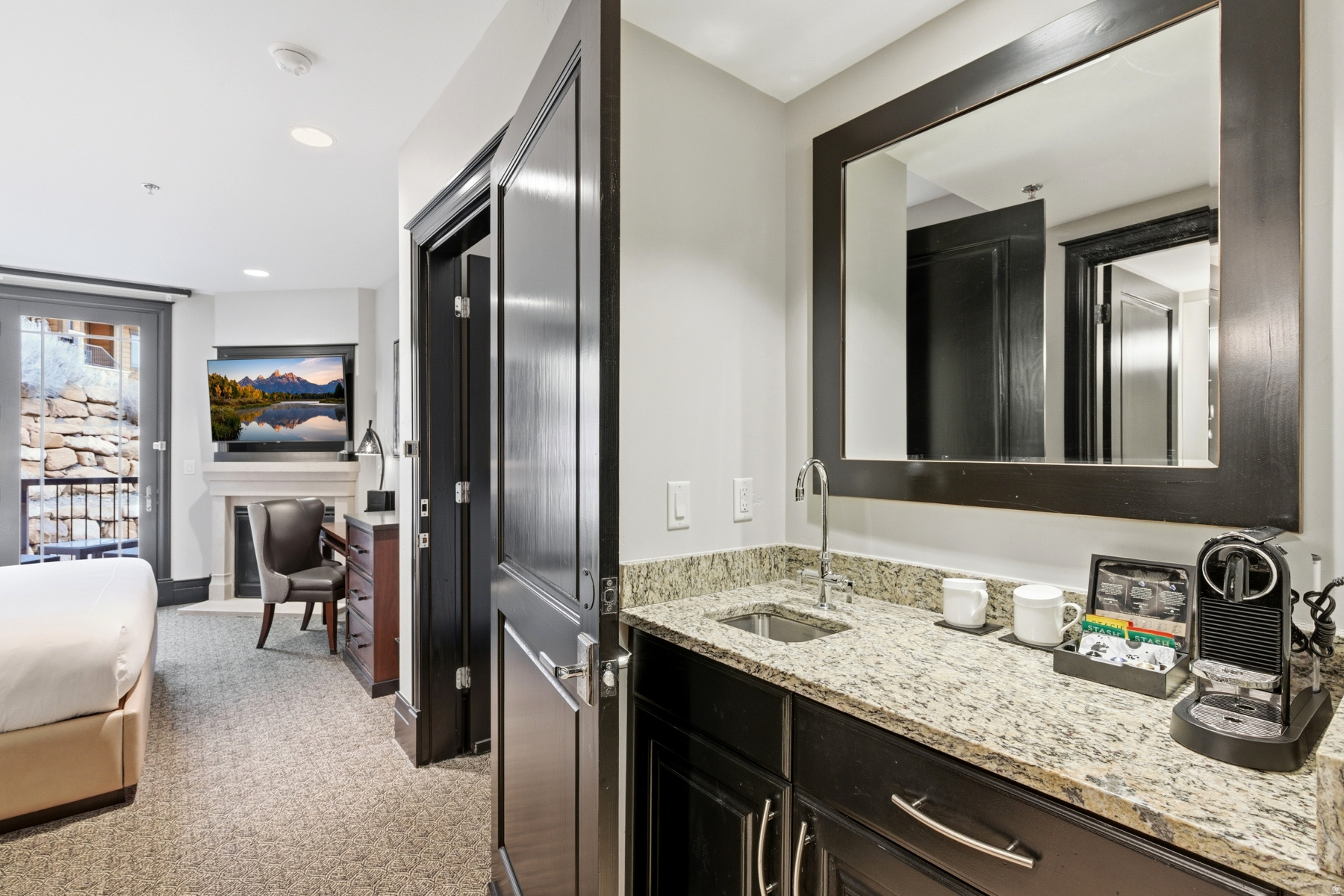 WALDORF ASTORIA - Residential