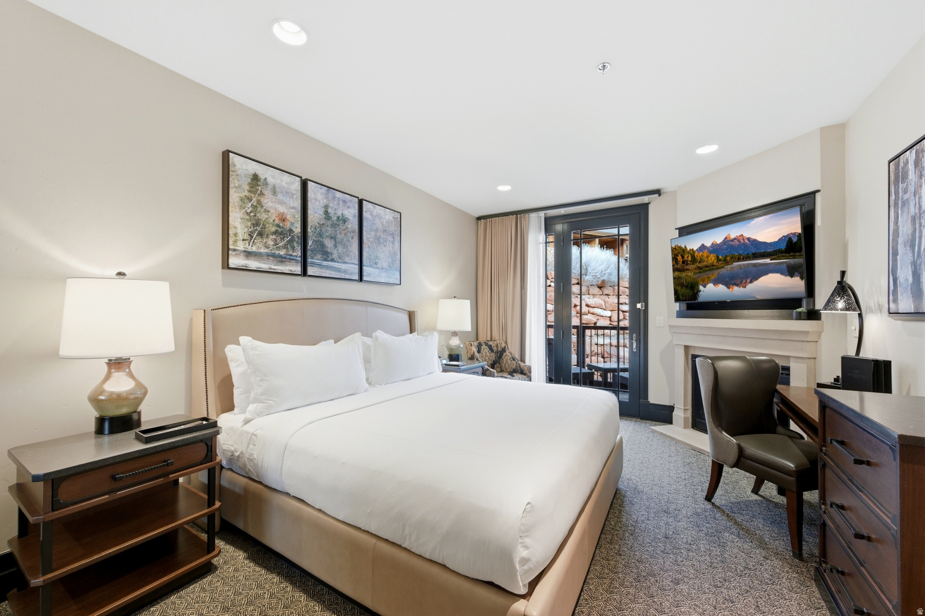 WALDORF ASTORIA - Residential