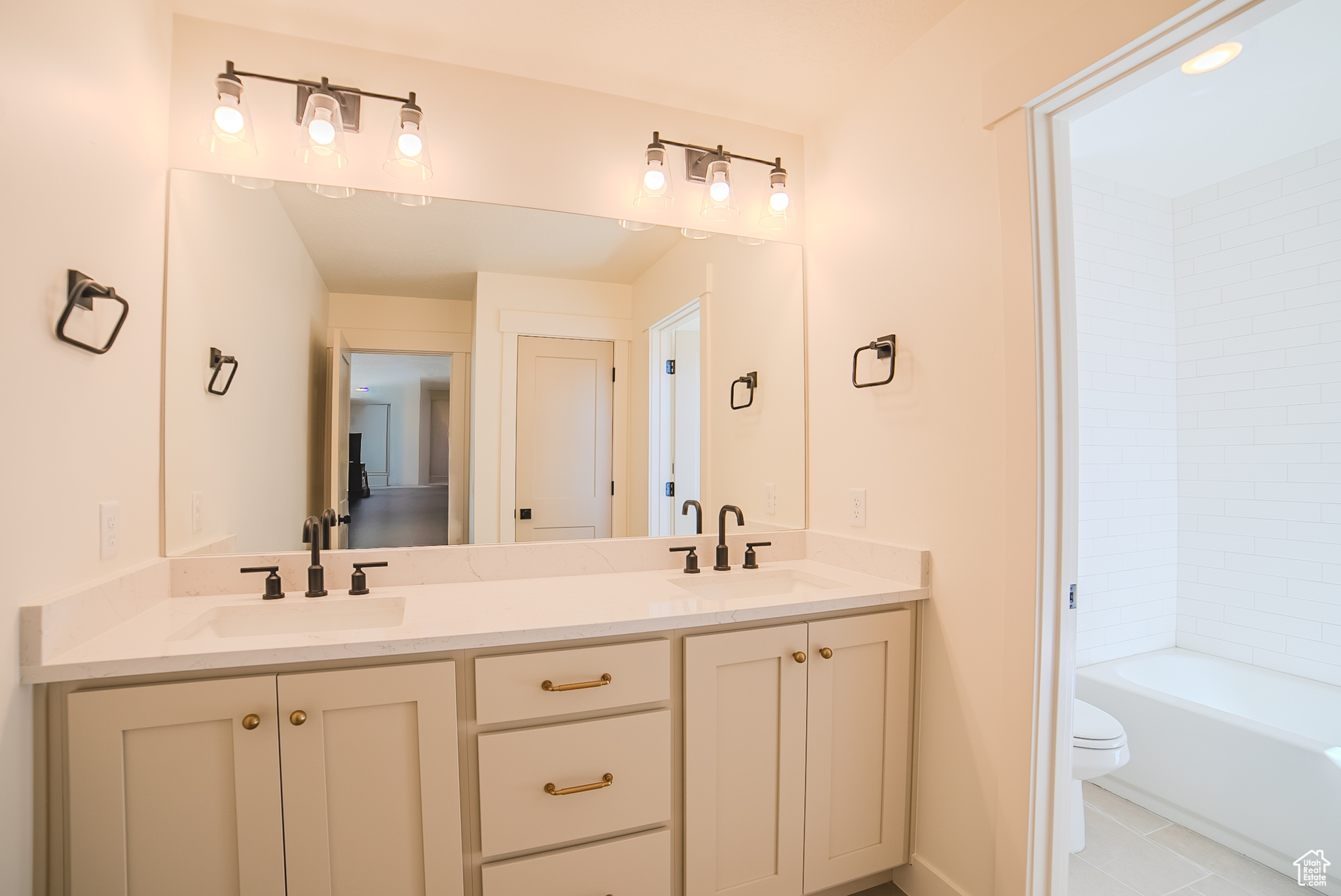 JORDAN - Residential