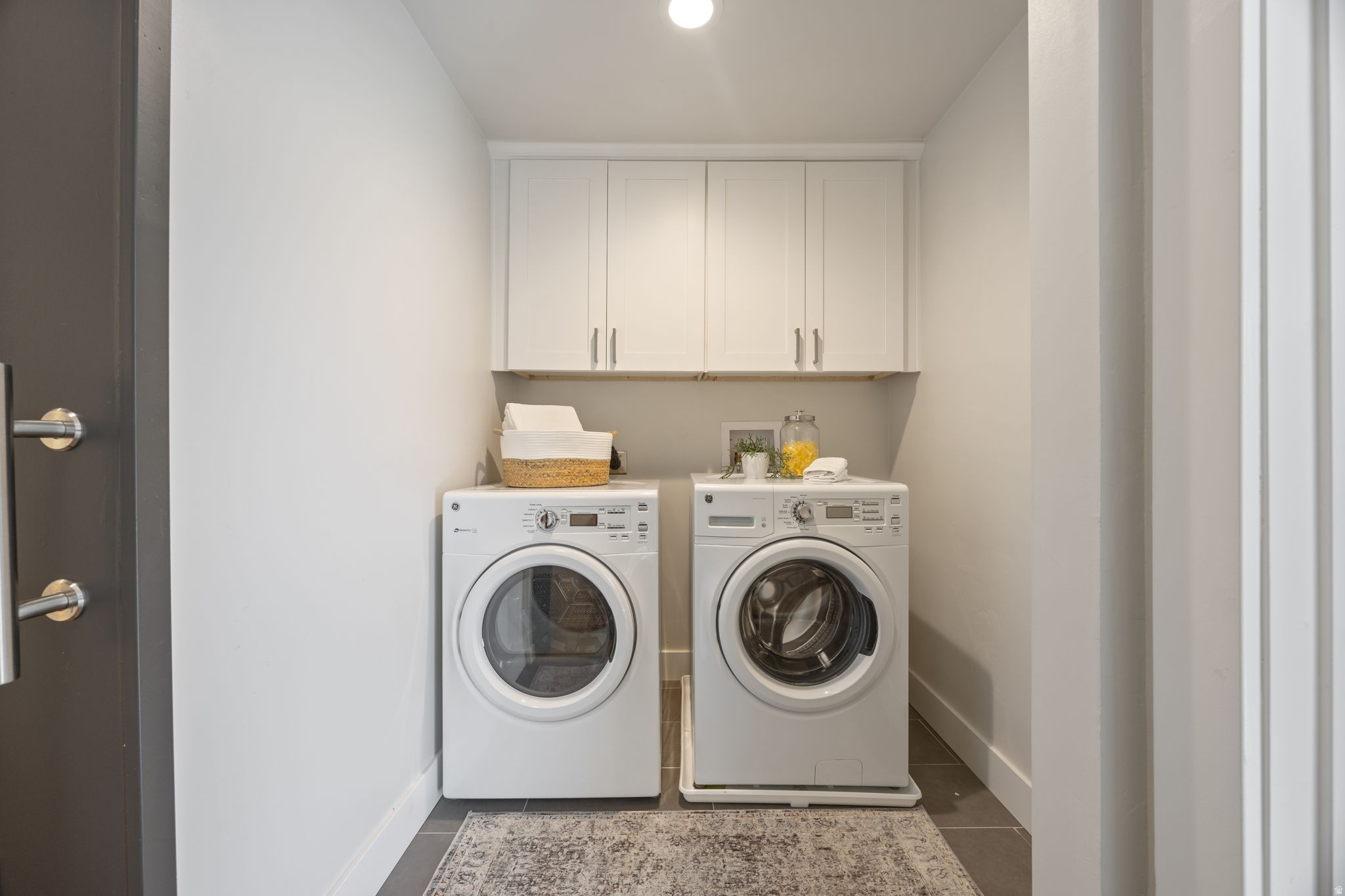 ENSIGN DOWNS - Residential