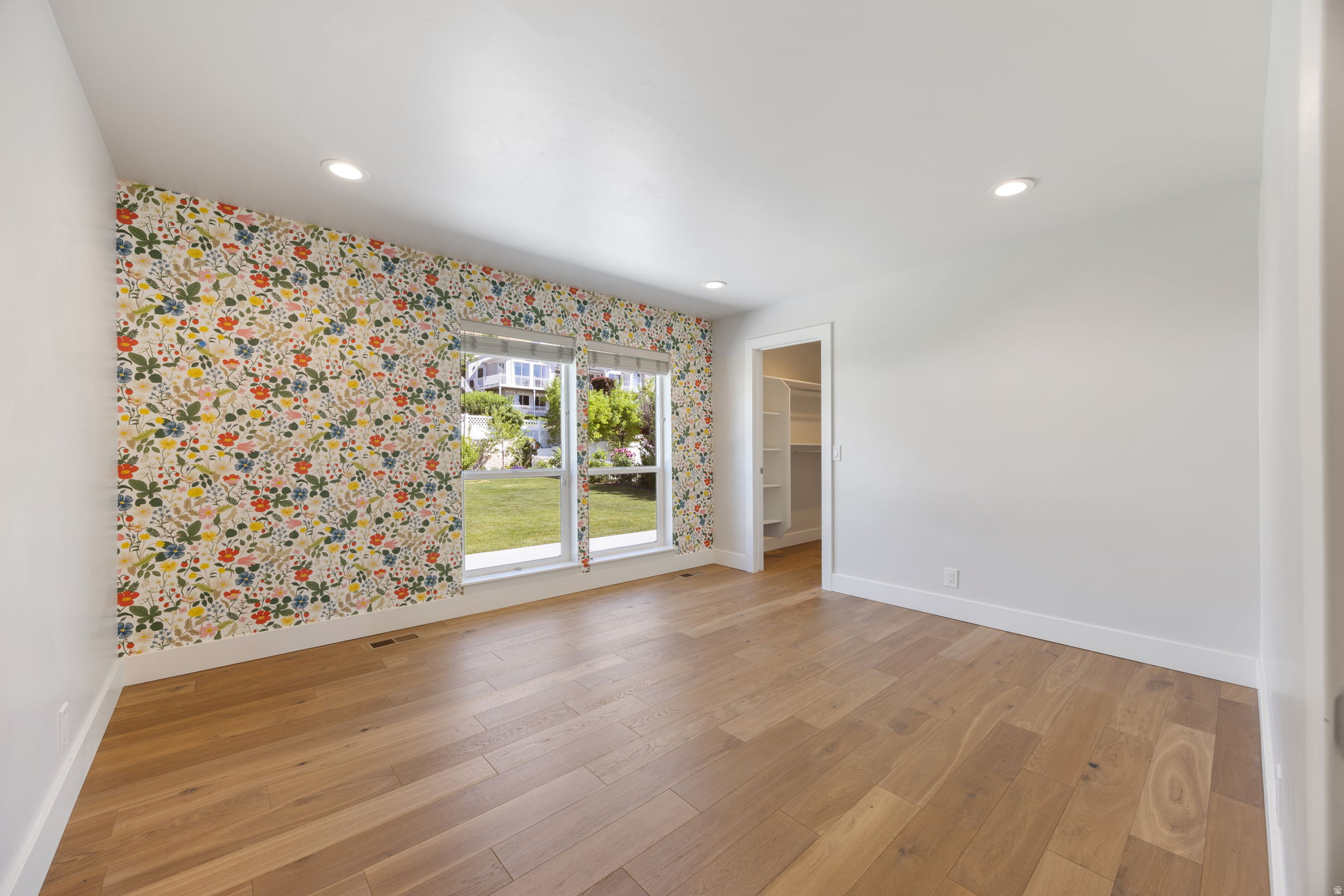 ENSIGN DOWNS - Residential