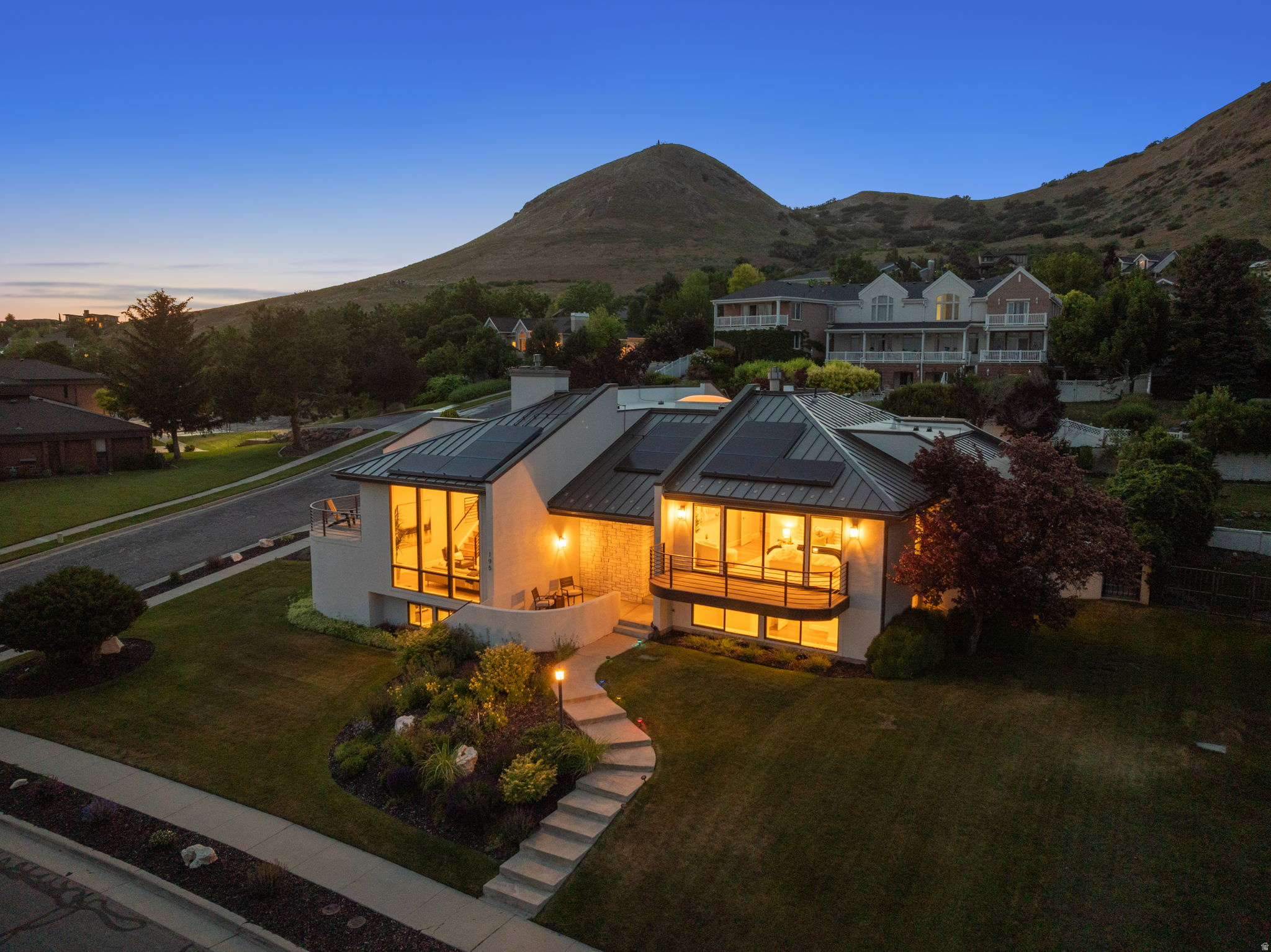 ENSIGN DOWNS - Residential