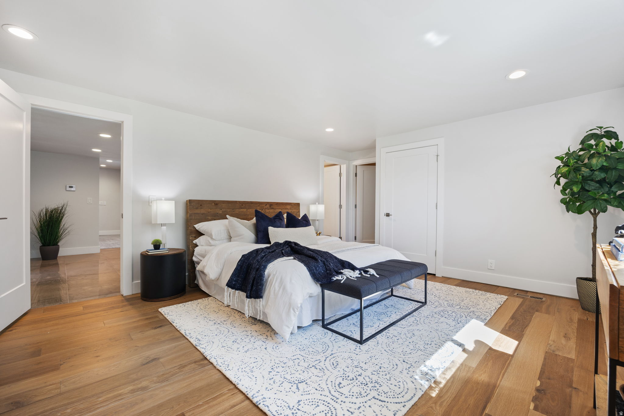 ENSIGN DOWNS - Residential