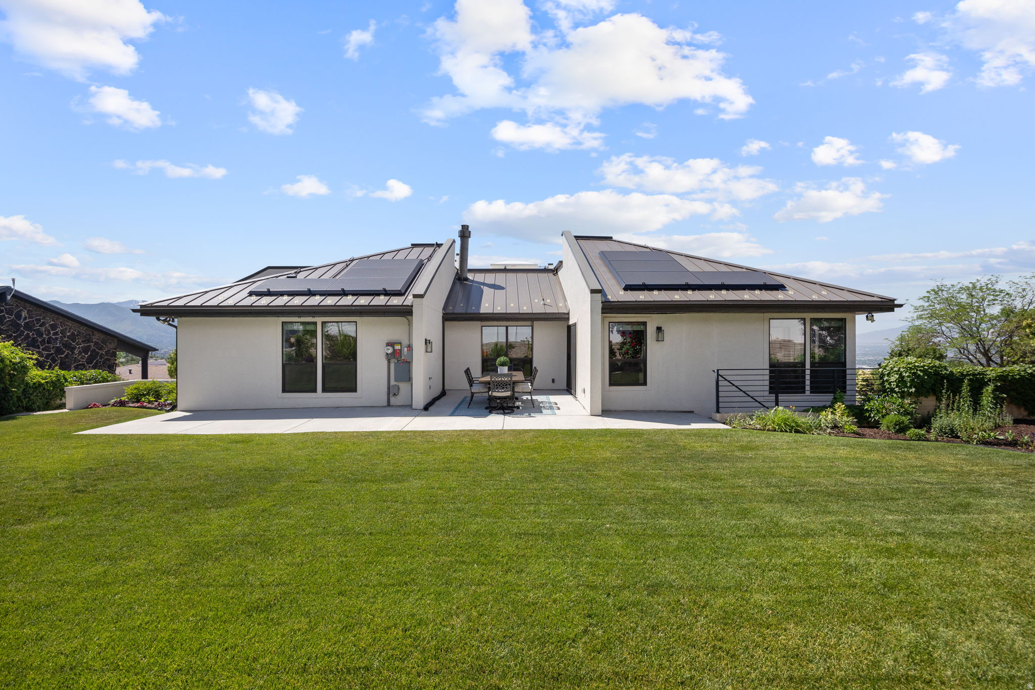 ENSIGN DOWNS - Residential