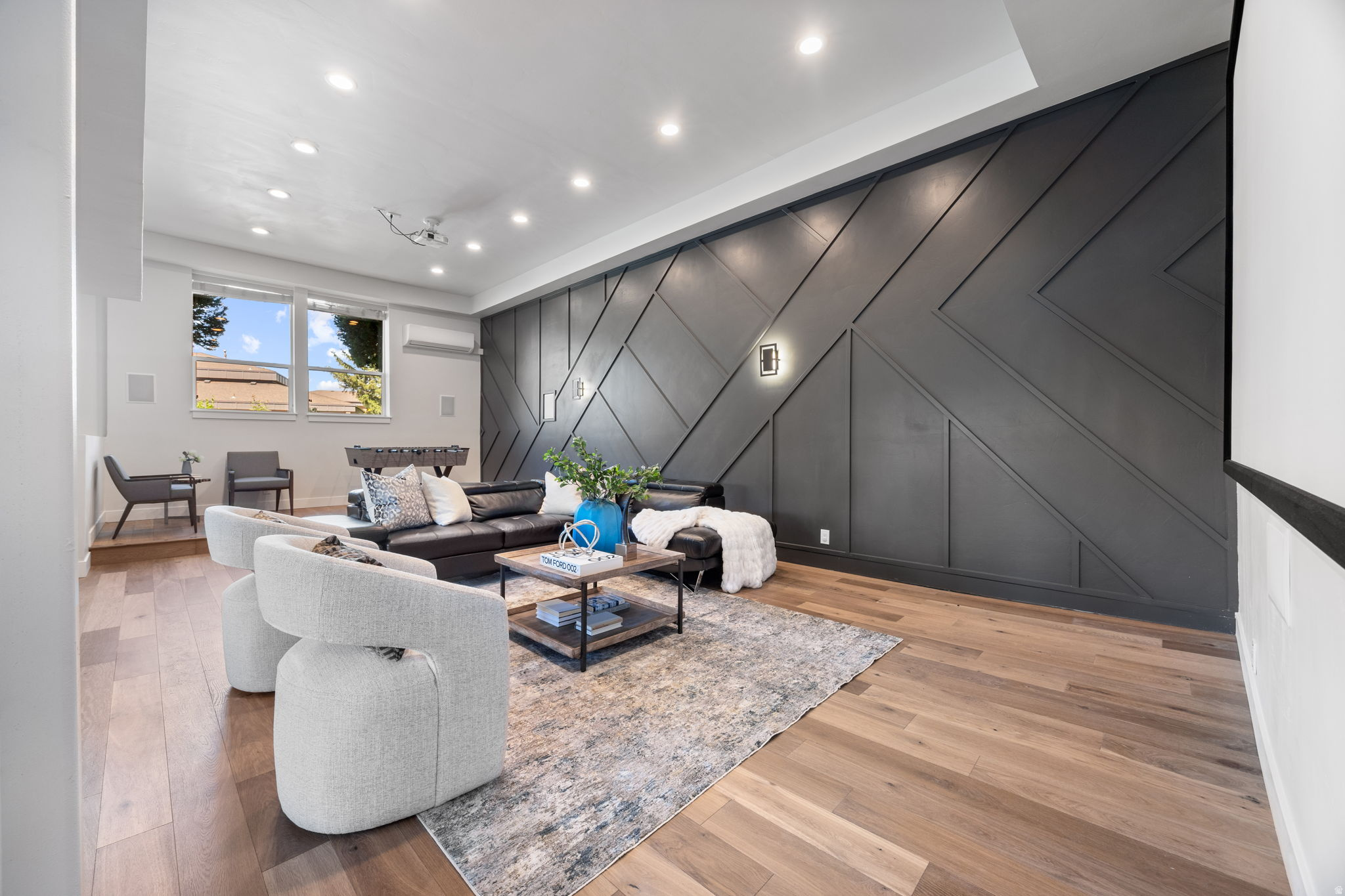 ENSIGN DOWNS - Residential