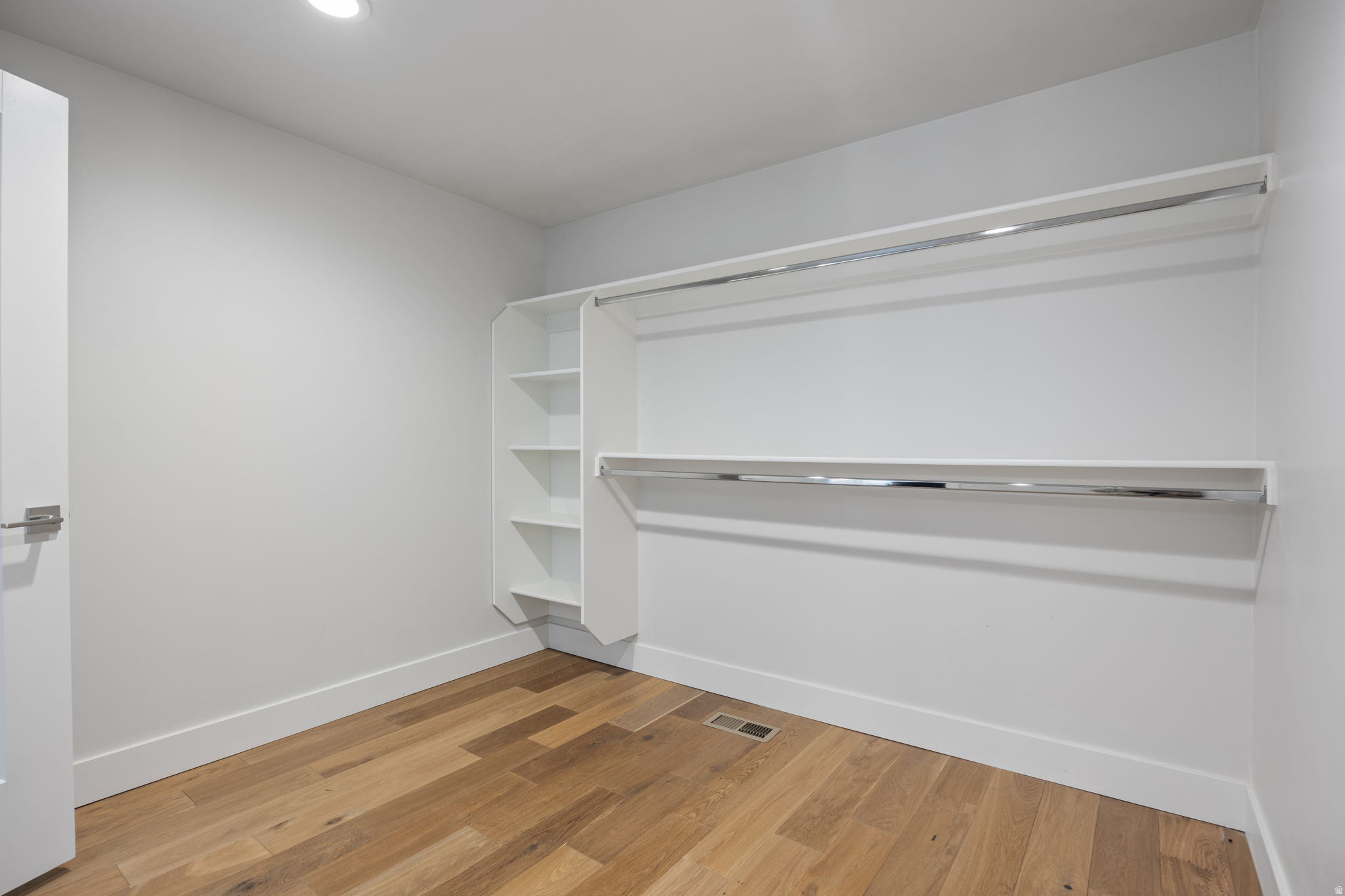 ENSIGN DOWNS - Residential