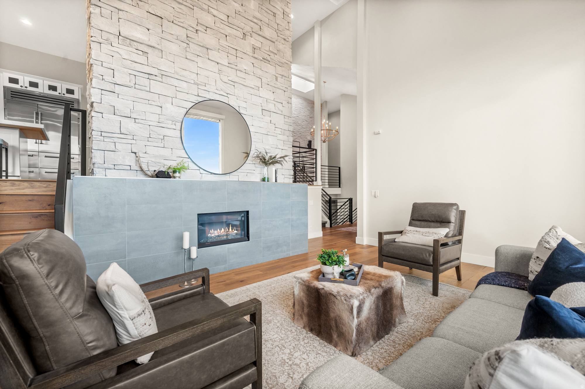 ENSIGN DOWNS - Residential