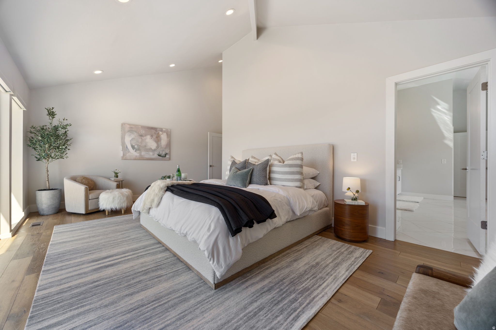 ENSIGN DOWNS - Residential