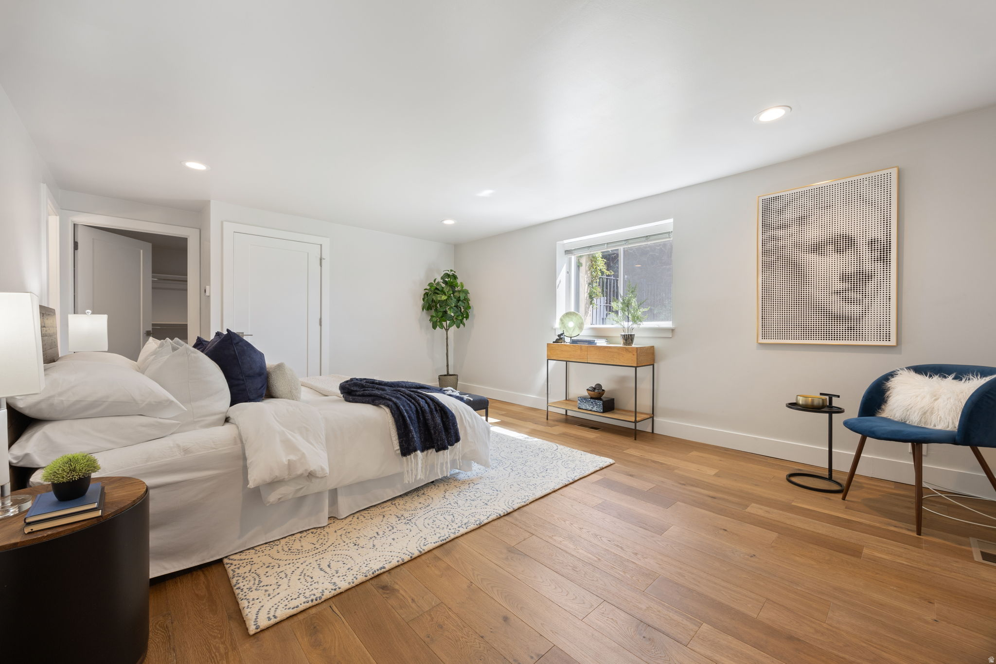 ENSIGN DOWNS - Residential