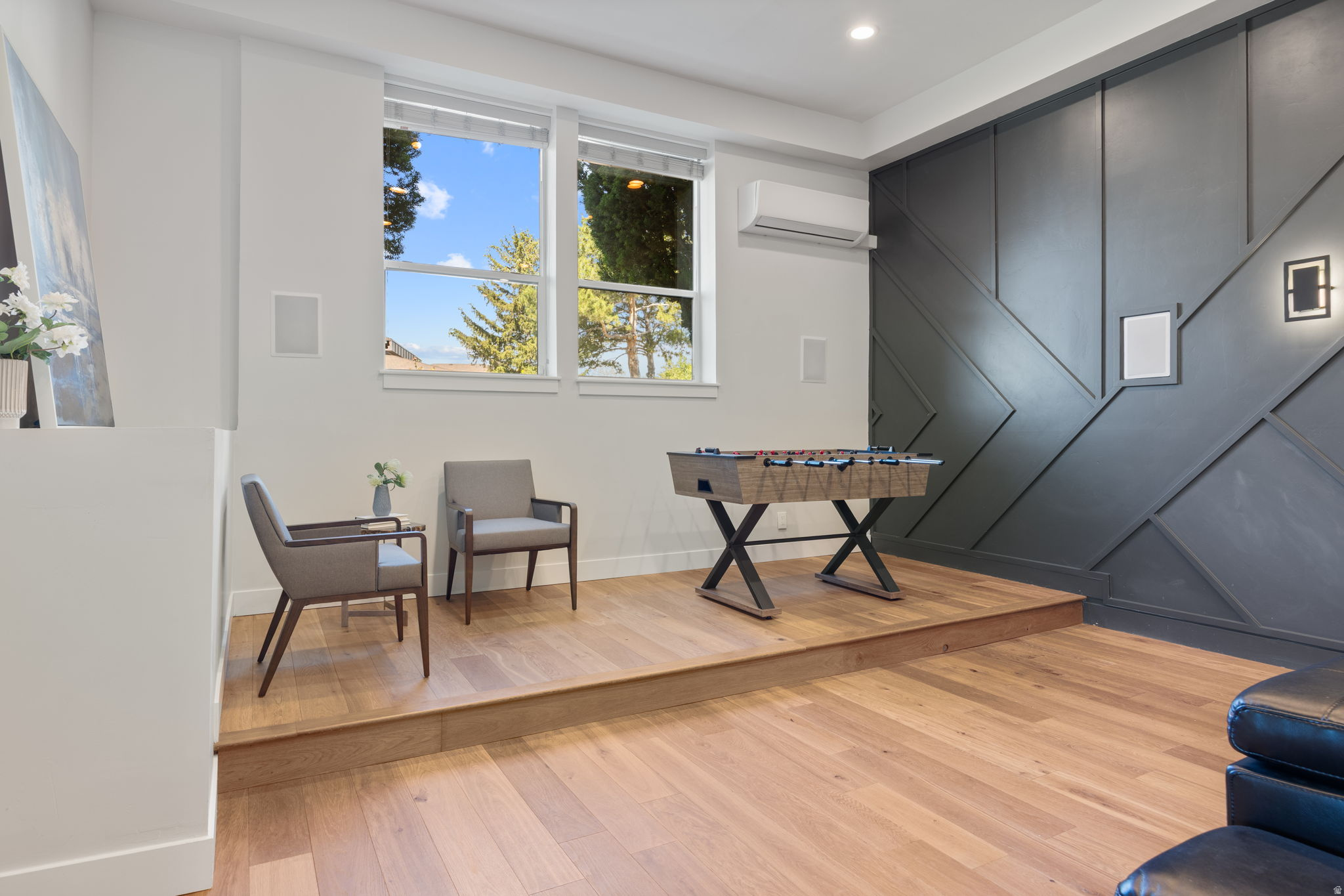 ENSIGN DOWNS - Residential