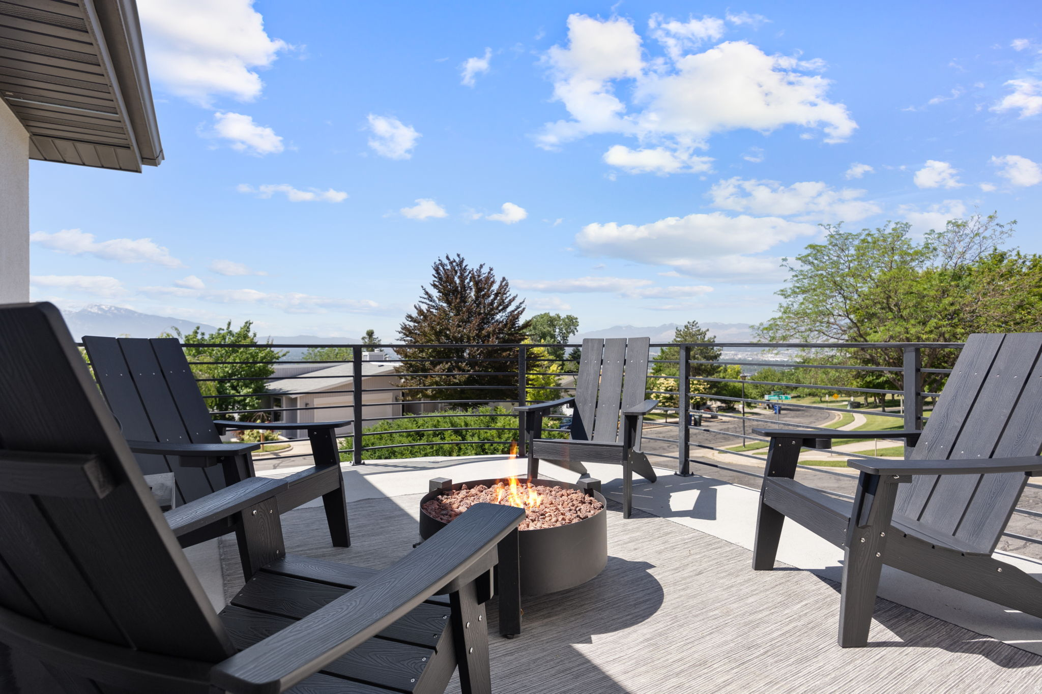 ENSIGN DOWNS - Residential