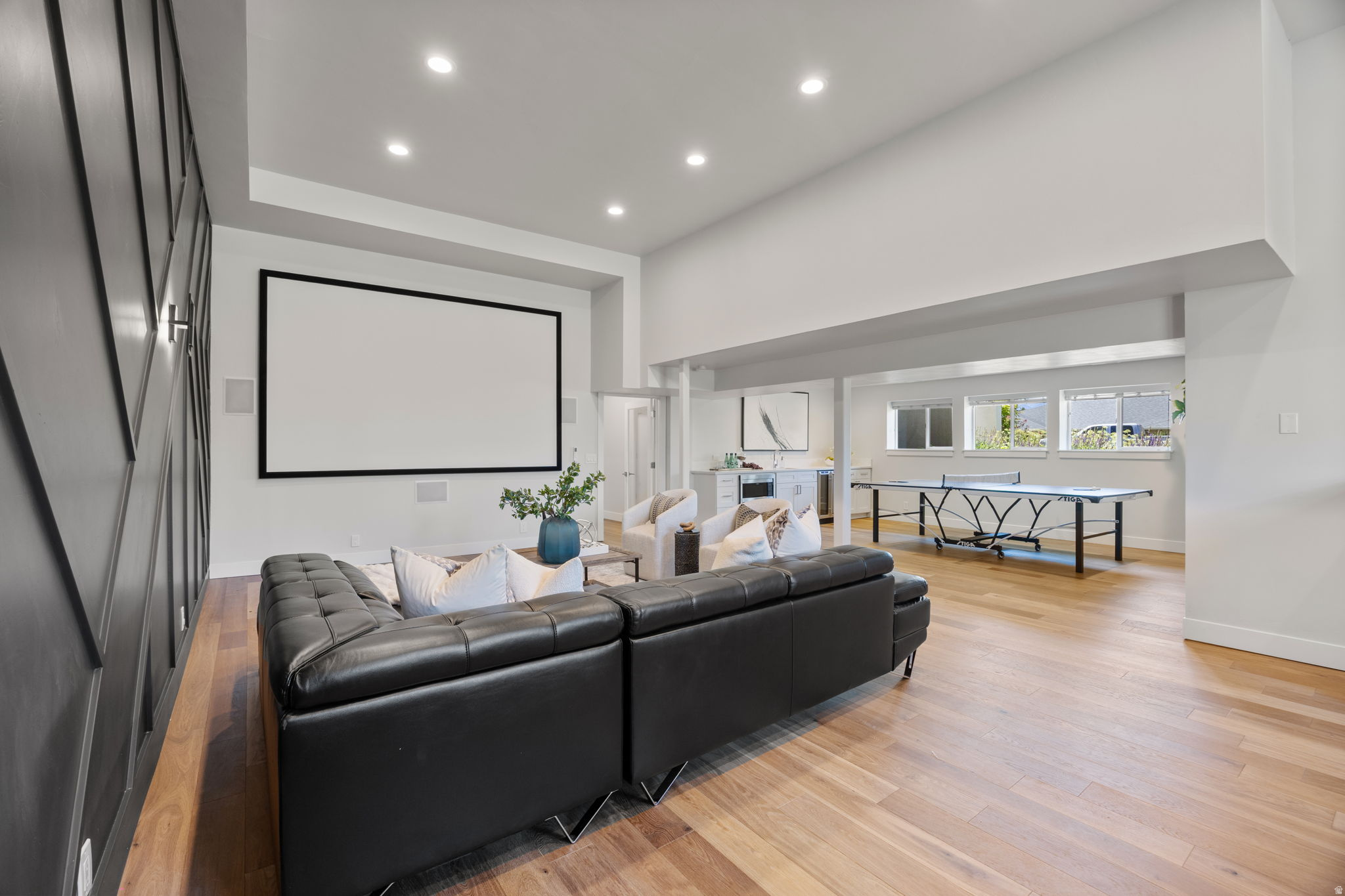 ENSIGN DOWNS - Residential