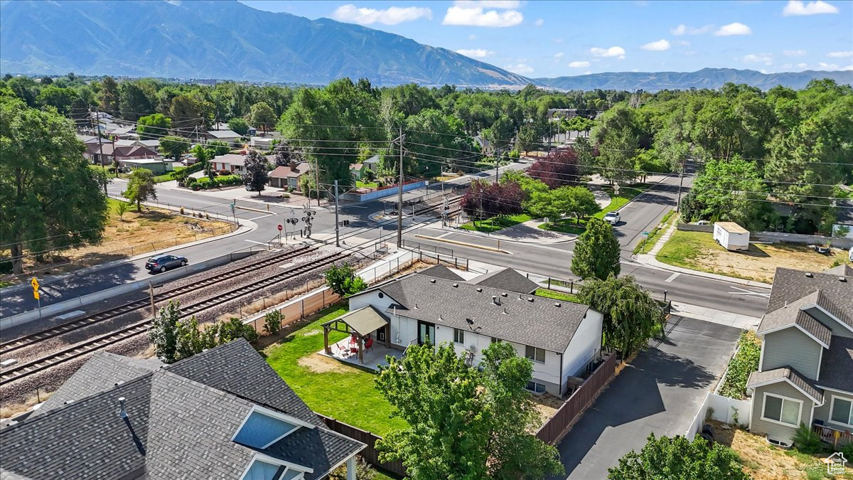 PIONEER CROSSING - Residential