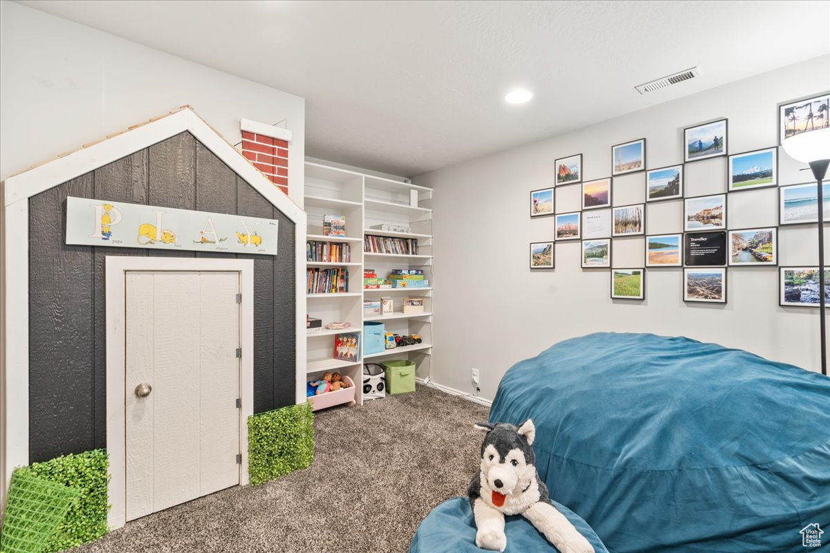 PIONEER CROSSING - Residential