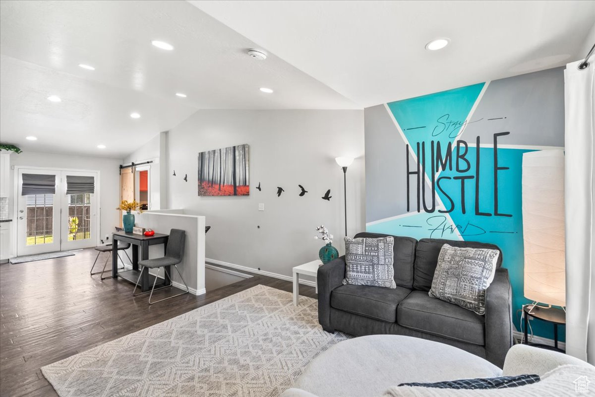 PIONEER CROSSING - Residential