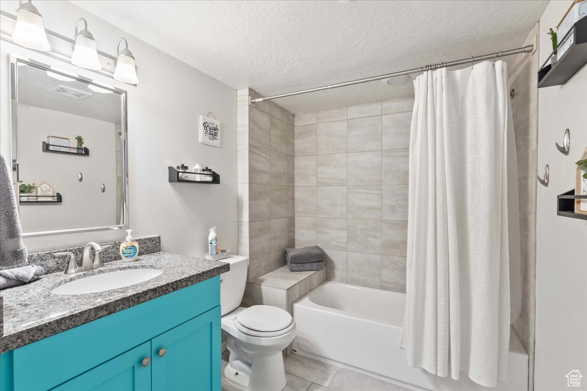 PIONEER CROSSING - Residential