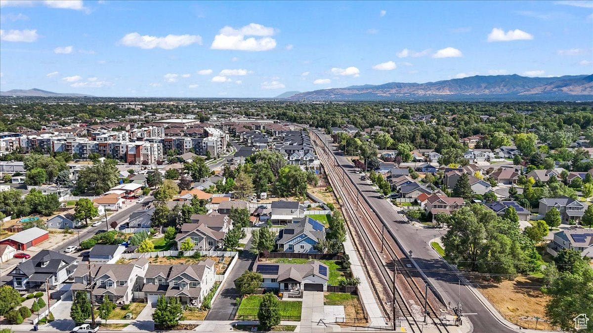 PIONEER CROSSING - Residential