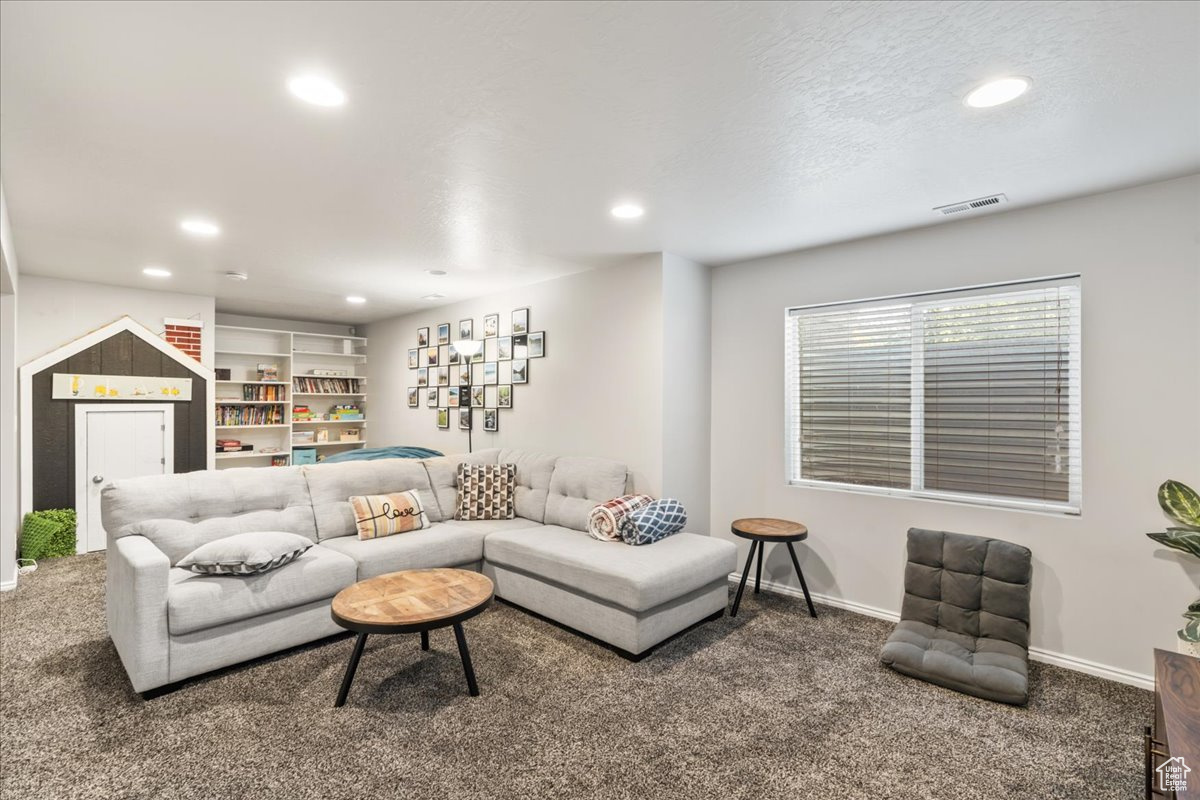 PIONEER CROSSING - Residential