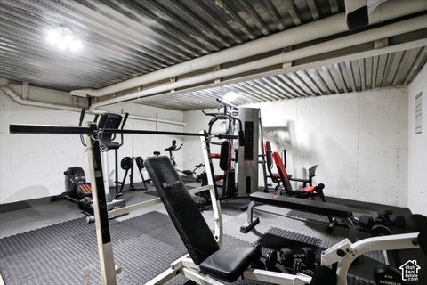 Tiny photo for 1681 N PAGES PL, Bountiful, UT 84010 (MLS # 2189271)