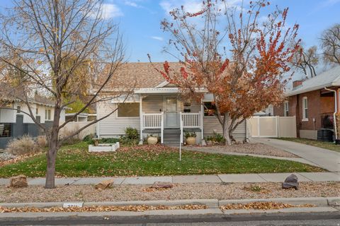 Photo of 2011 S ROBERTA ST, Salt Lake City, UT 84115 (MLS # 2123133)