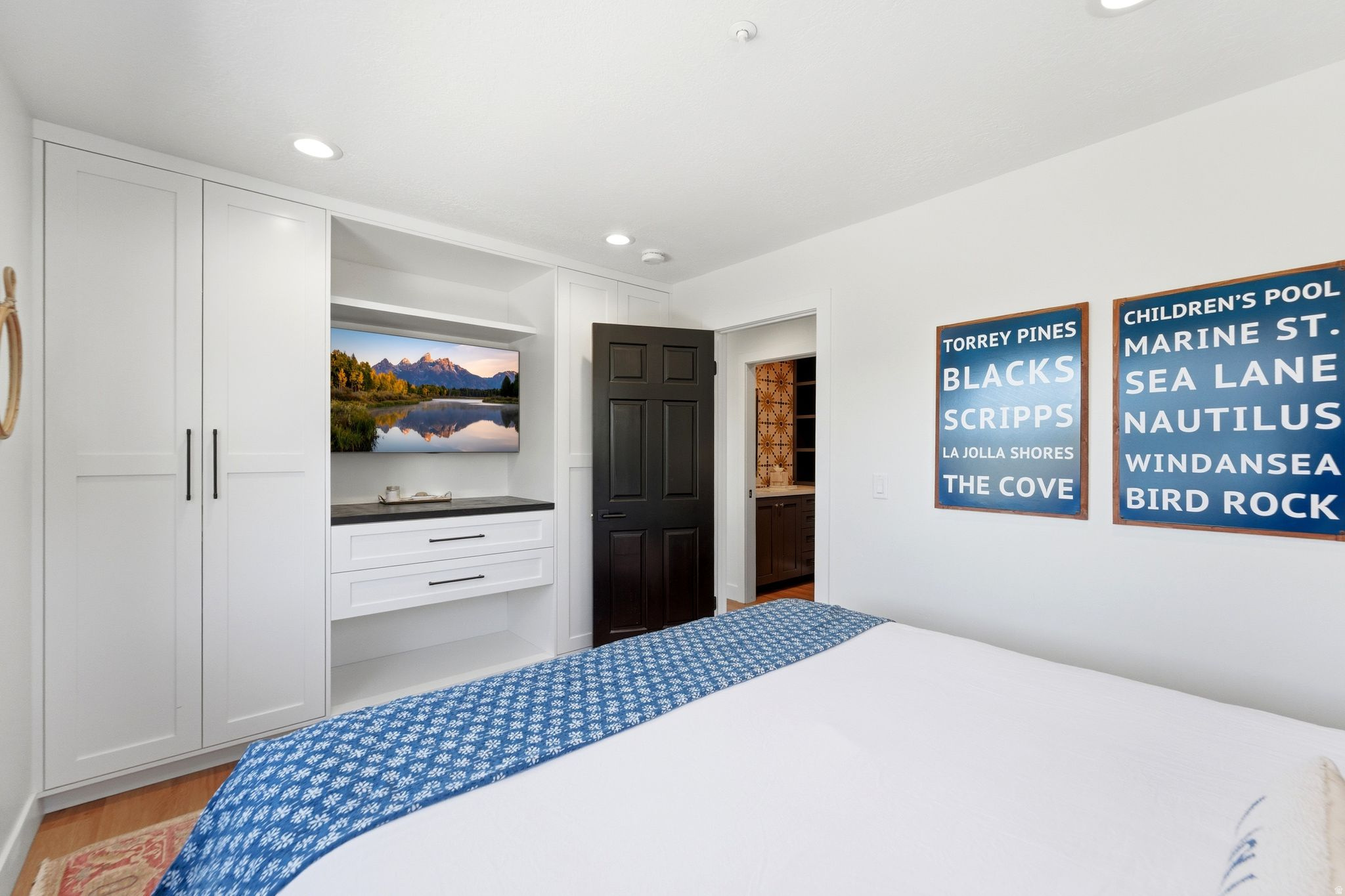 PARKVIEW CONDOMINIUMS - Residential