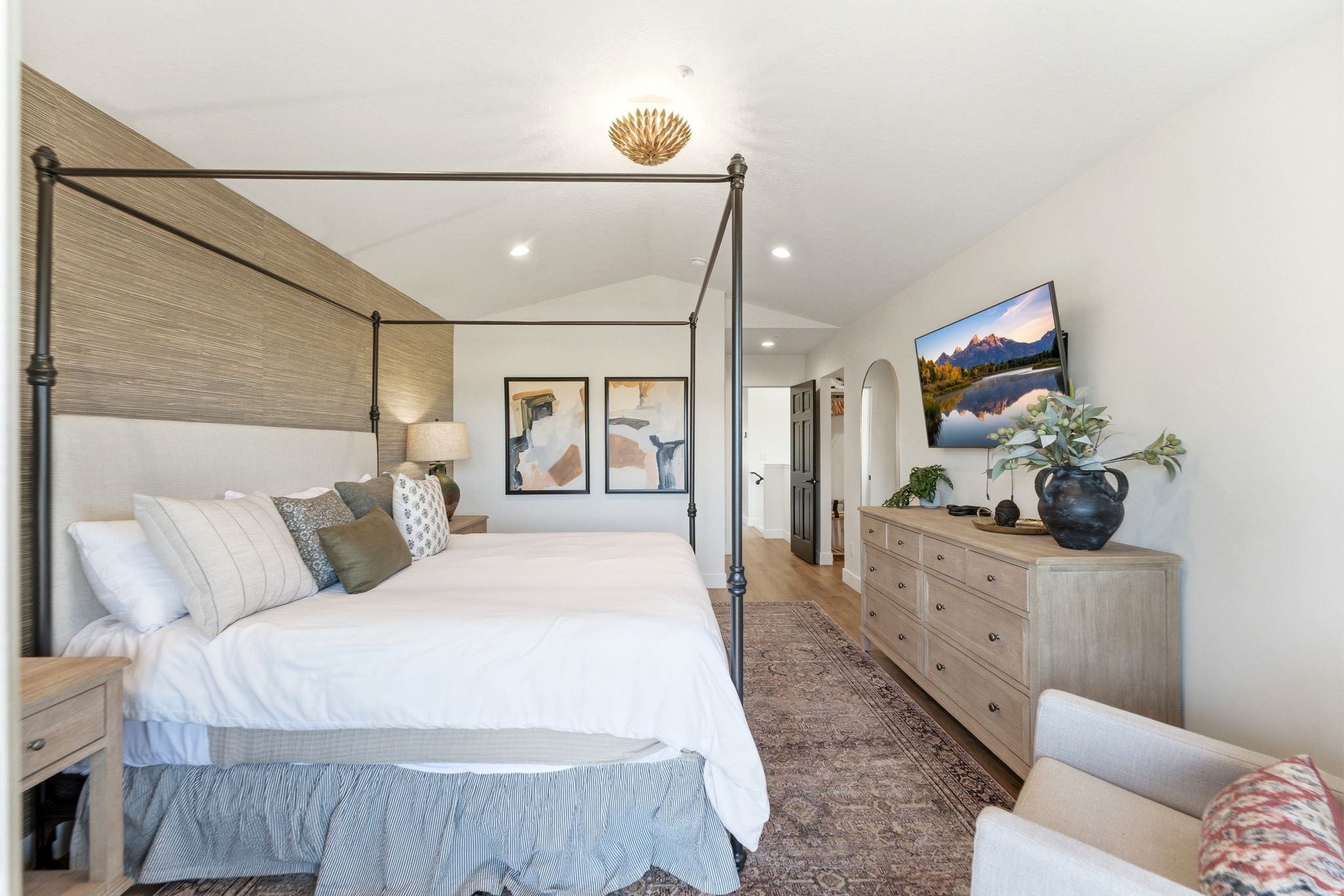 PARKVIEW CONDOMINIUMS - Residential