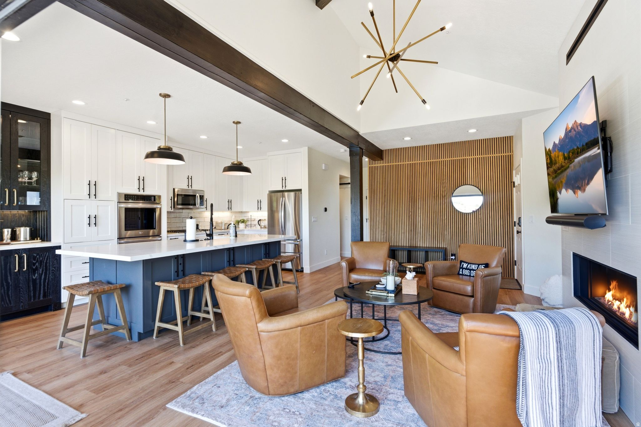 PARKVIEW CONDOMINIUMS - Residential