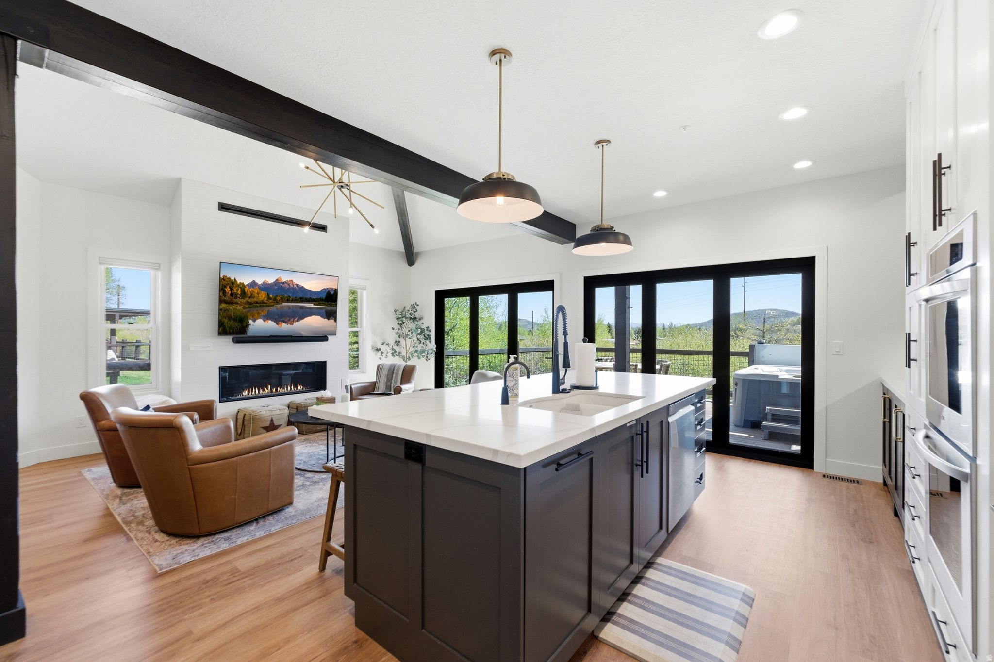 PARKVIEW CONDOMINIUMS - Residential
