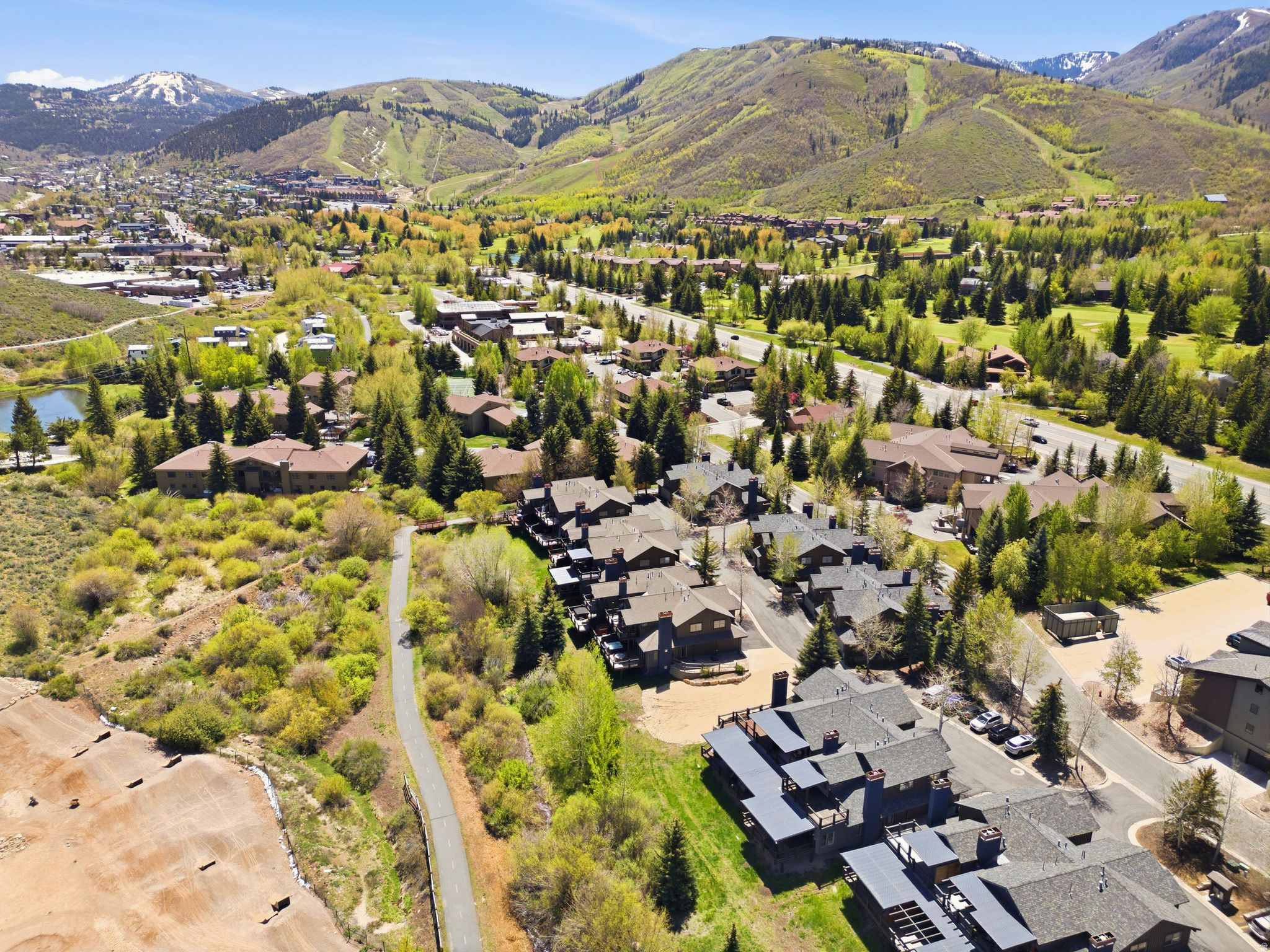 PARKVIEW CONDOMINIUMS - Residential