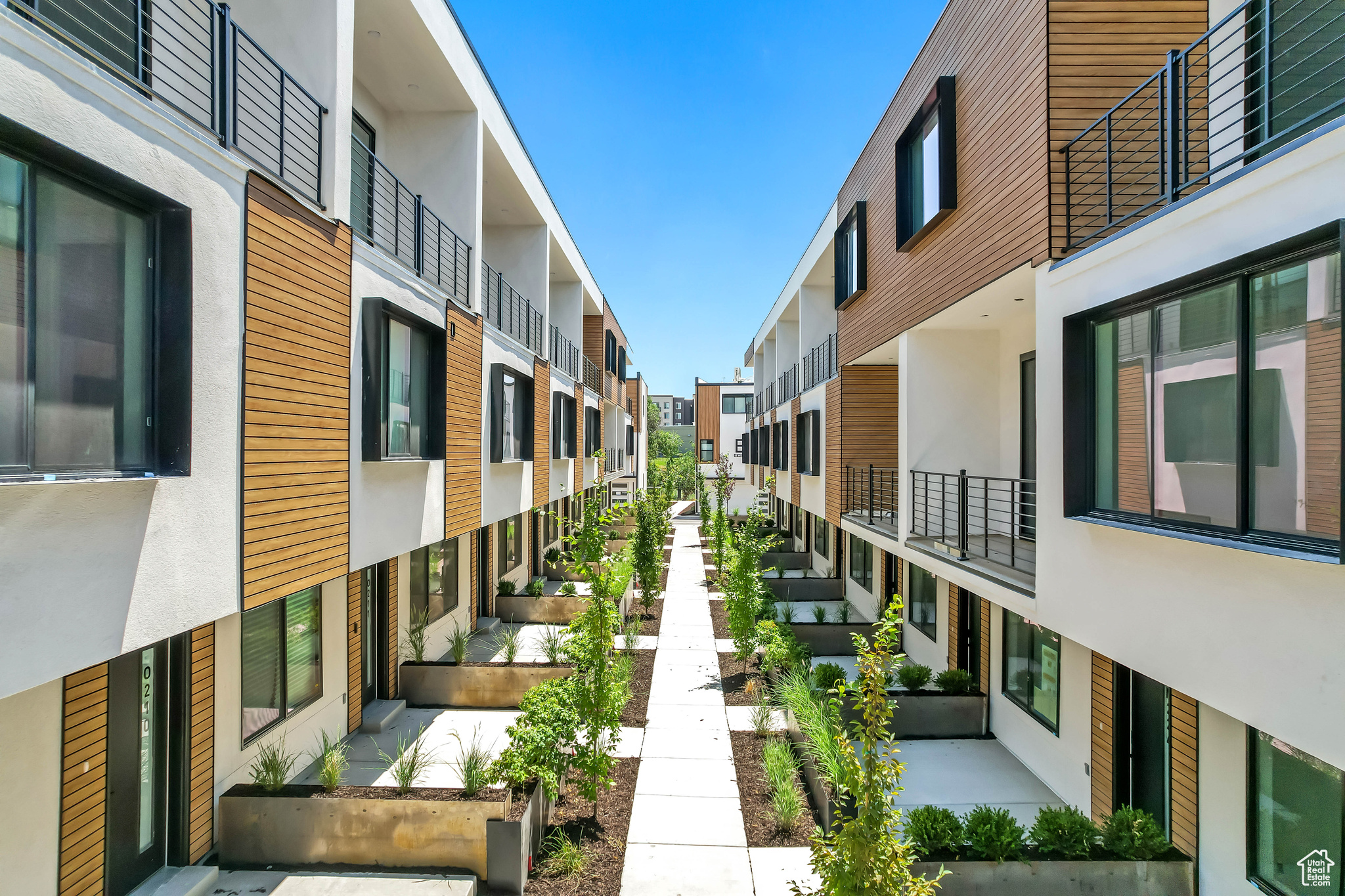 OPUS GREEN - Residential