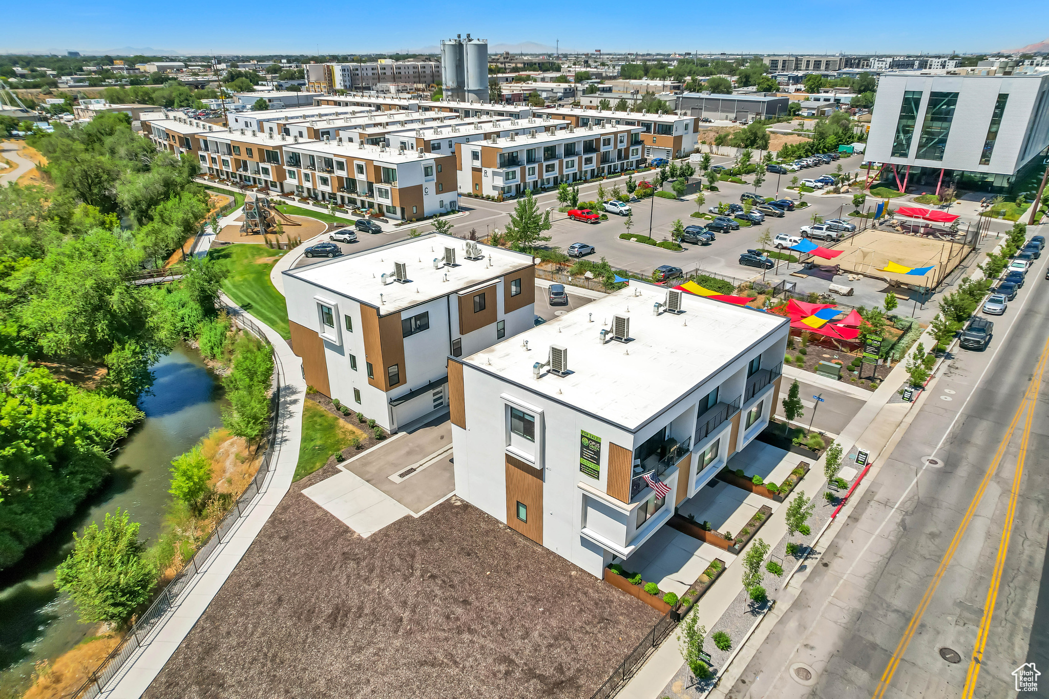 OPUS GREEN - Residential