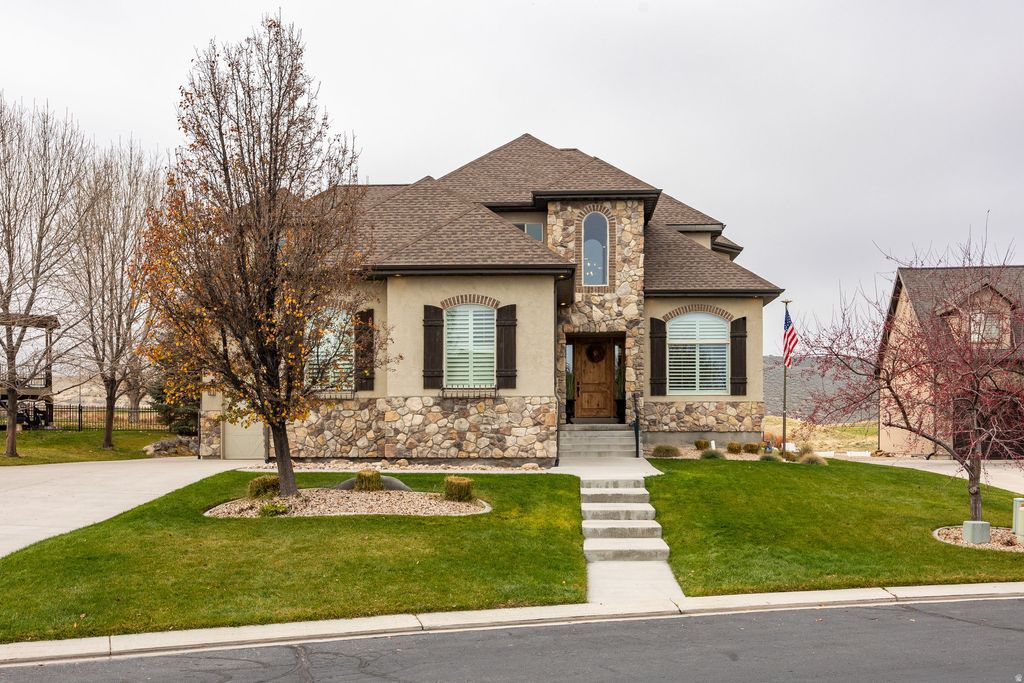 Photo of 1709 RANGE RD S, Saratoga Springs, UT 84045 (MLS # 2125083)