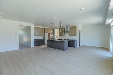 Tiny photo for 1073 W 880 LN S #30, Woods Cross, UT 84087 (MLS # 2158689)