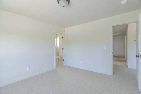 Tiny photo for 1073 W 880 LN S #30, Woods Cross, UT 84087 (MLS # 2158689)