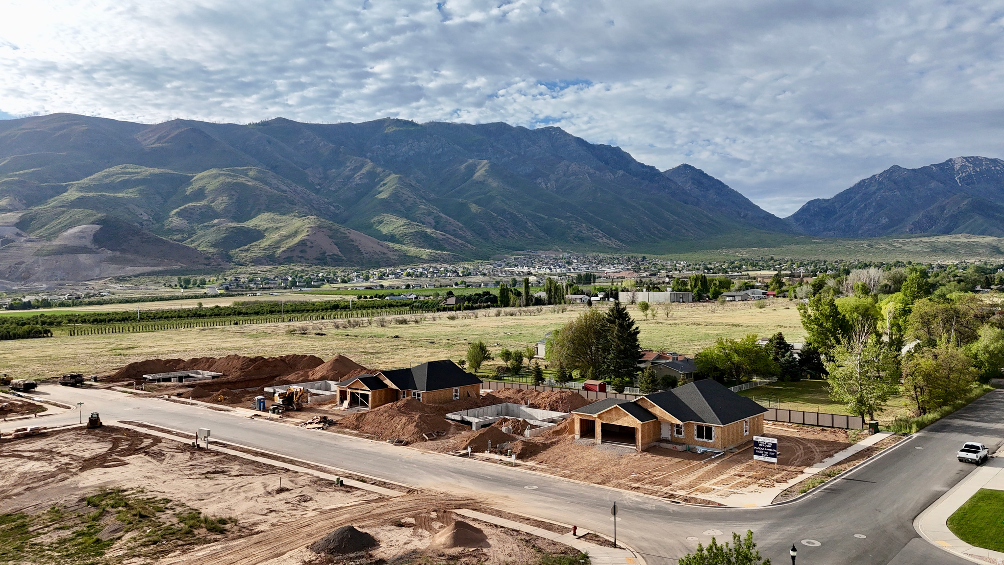 STRATTON MEADOW - Residential