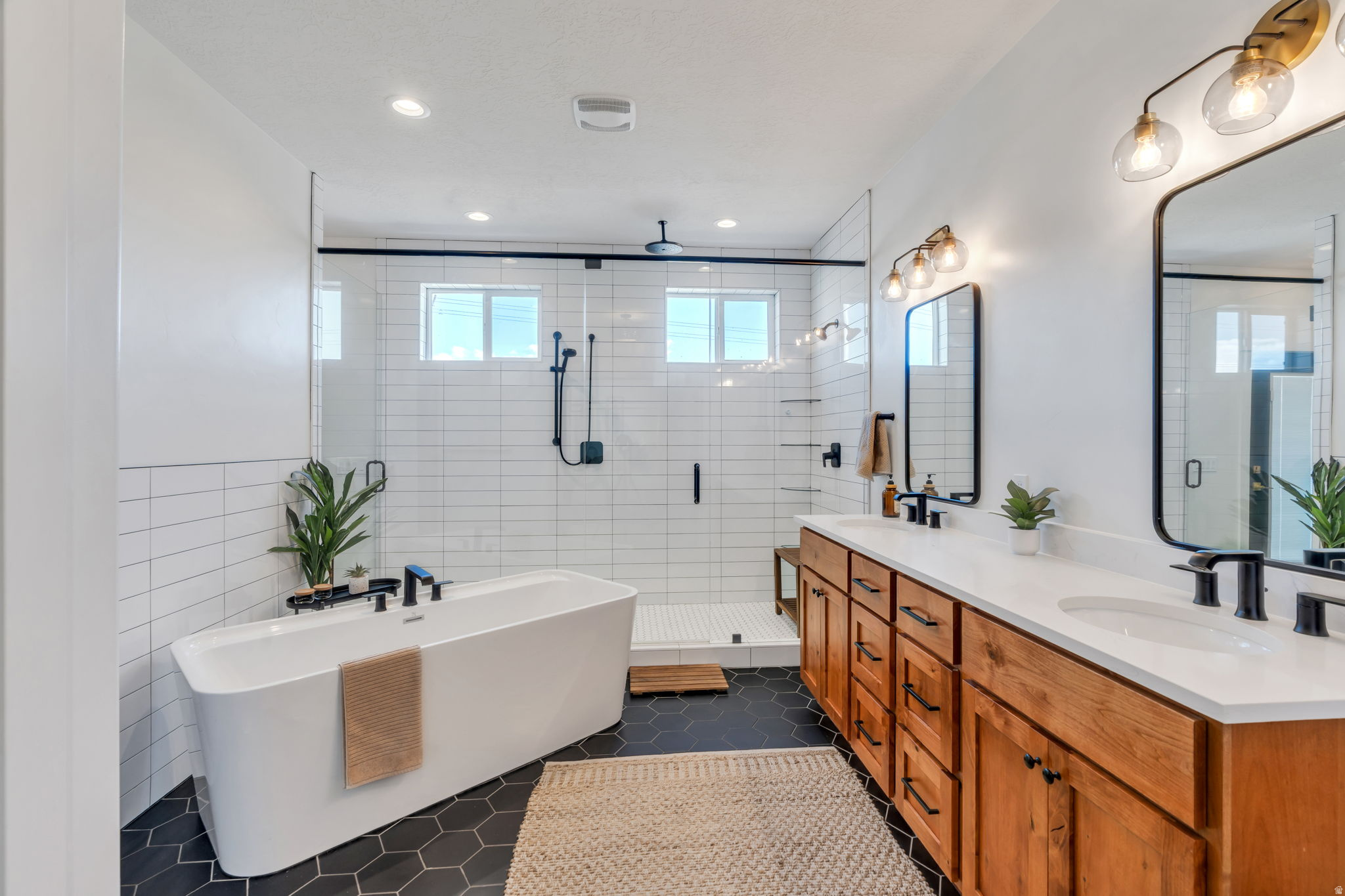 JAMES BAY AT WATERS EDGE - Residential