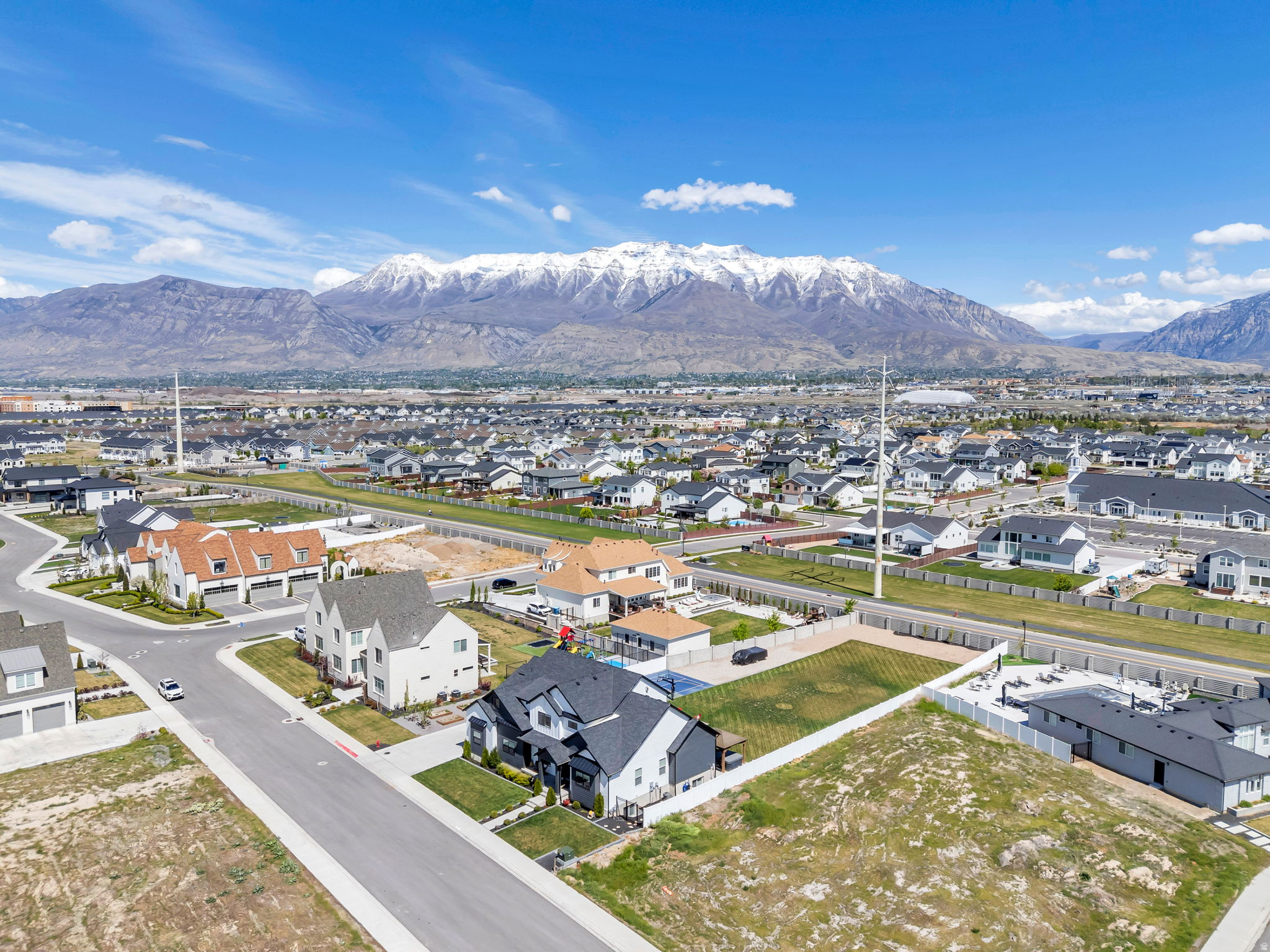 JAMES BAY AT WATERS EDGE - Residential