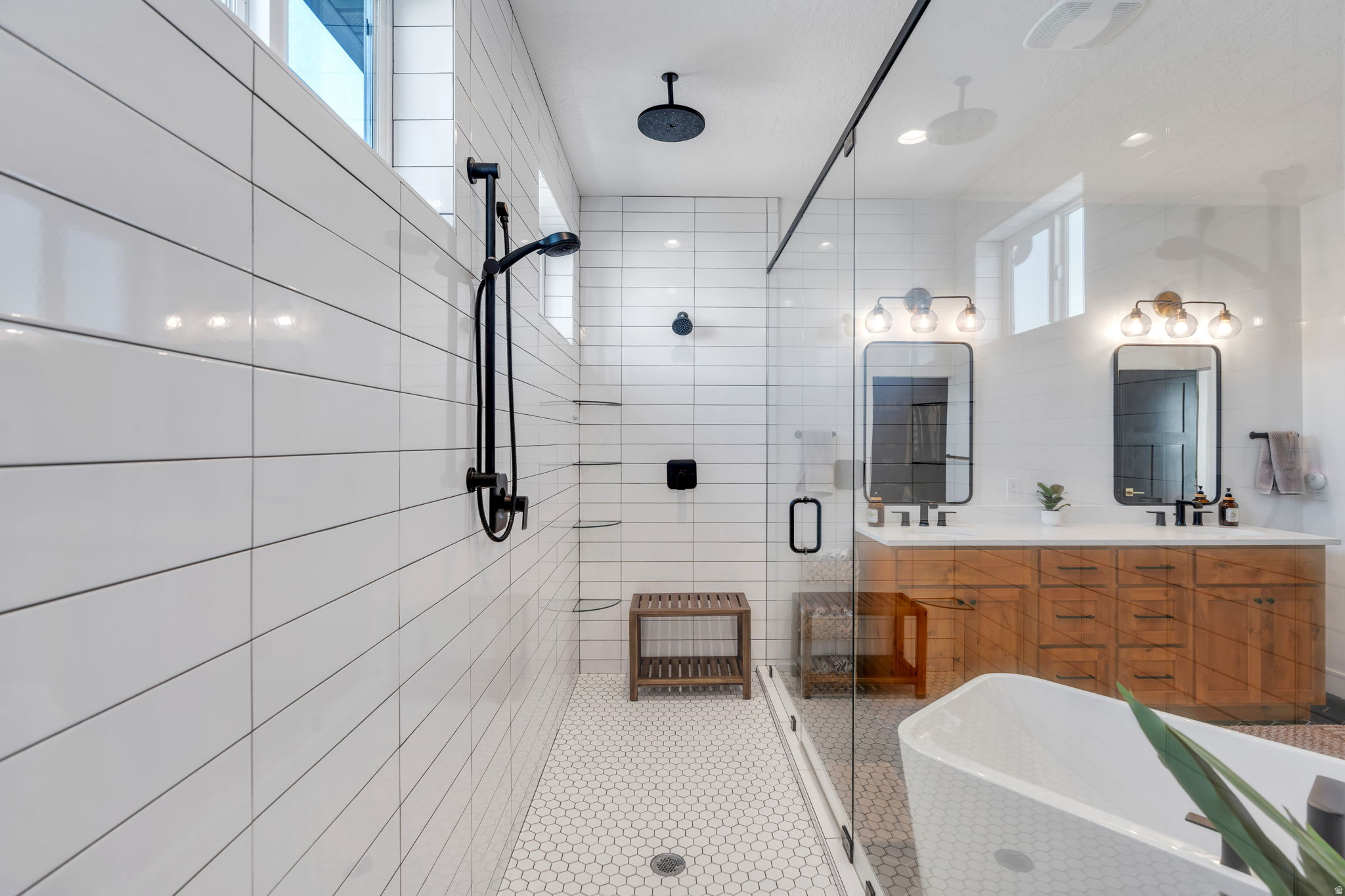 JAMES BAY AT WATERS EDGE - Residential