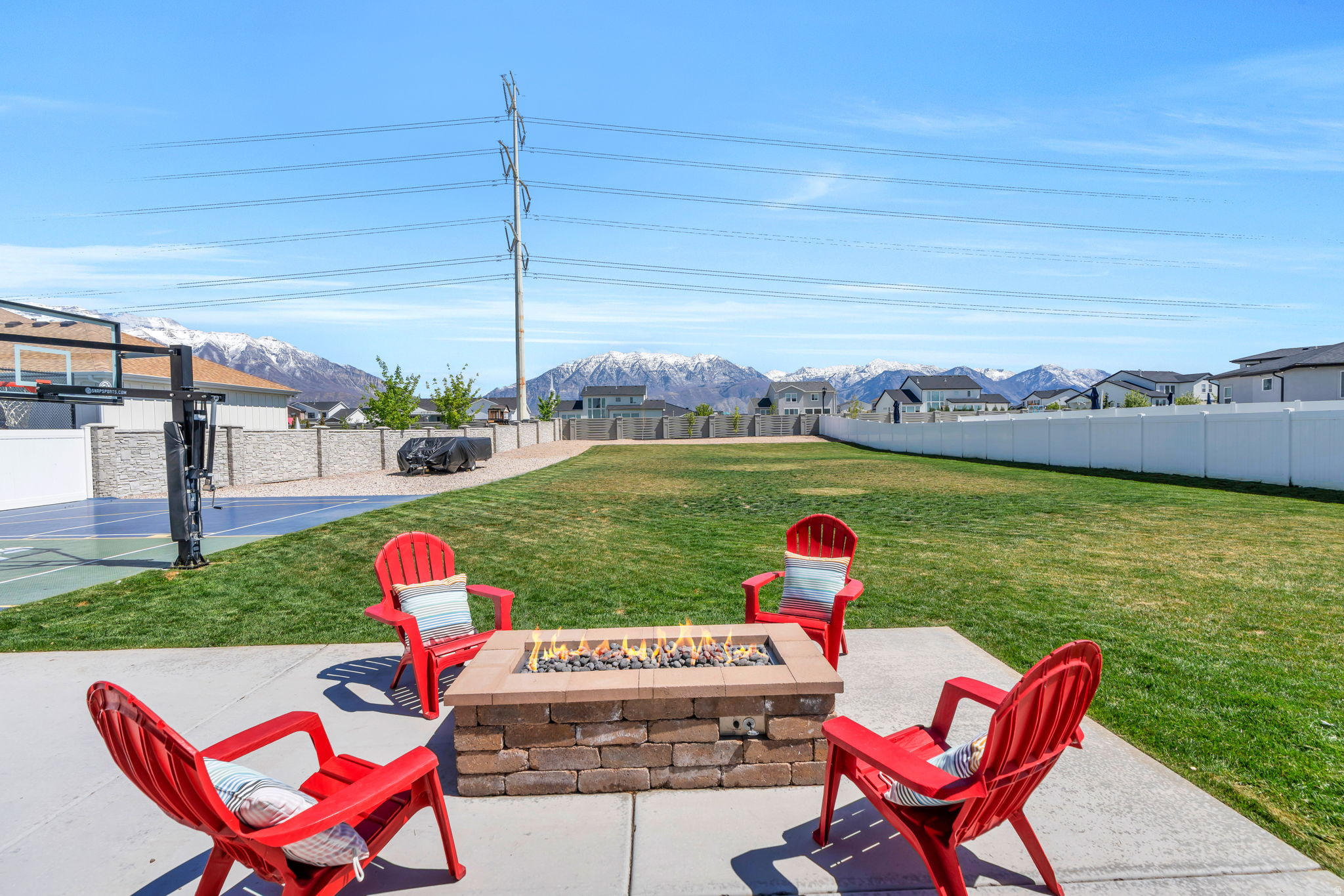 JAMES BAY AT WATERS EDGE - Residential