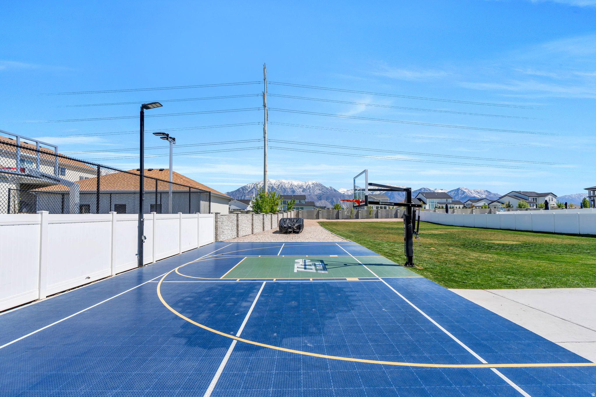 JAMES BAY AT WATERS EDGE - Residential