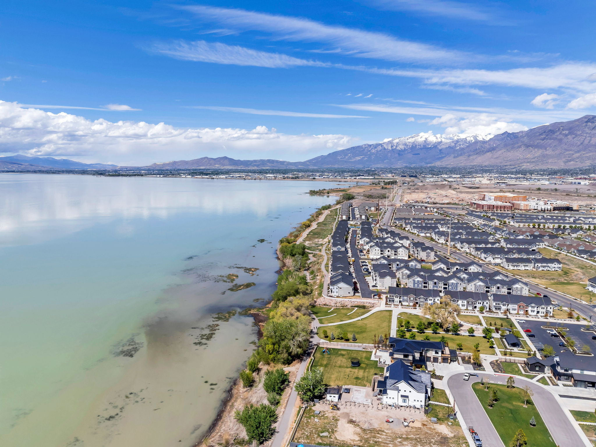 JAMES BAY AT WATERS EDGE - Residential